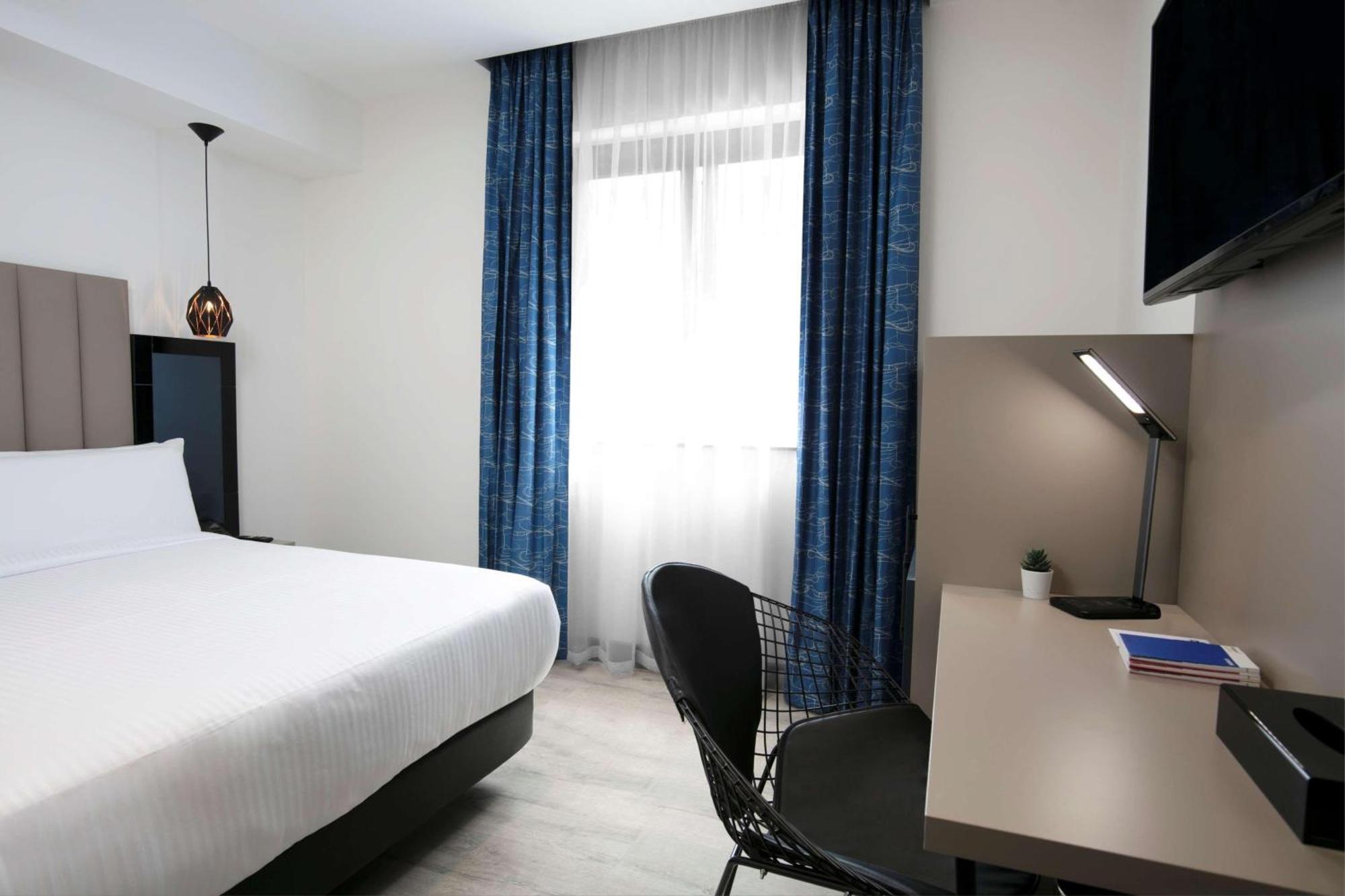 Spark By Hilton Luton Luton  Exterior photo