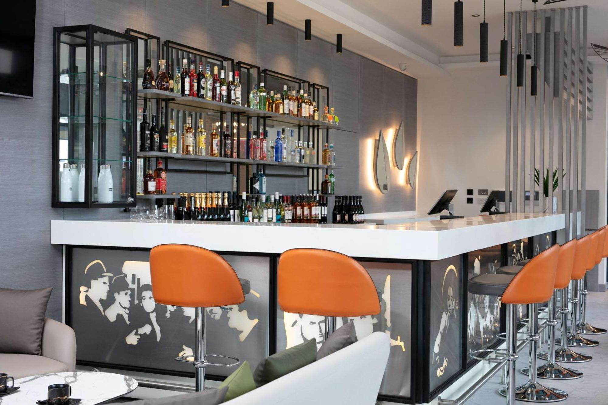 Spark By Hilton Luton Luton  Exterior photo